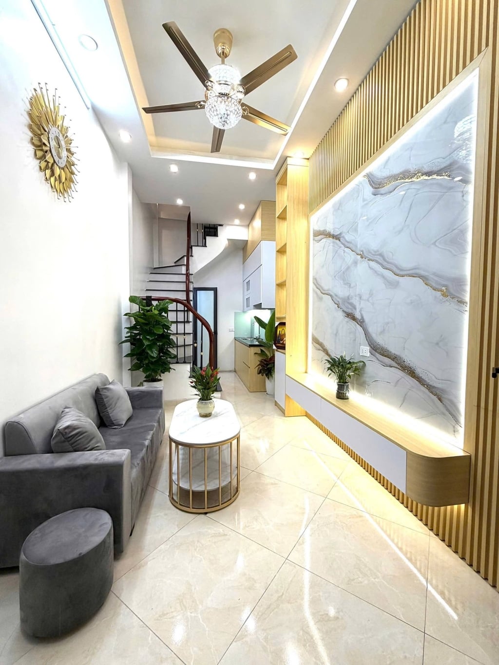 Nhà Lô Góc Xuân La, Tây Hồ - 26m² Full Nội Thất, Giá 5.2 Tỷ