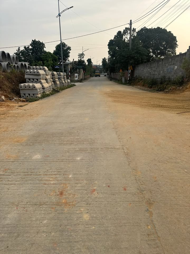 Đất nền Uông Bí 105m² trục chính Chùa Ba Vàng, Tiềm năng tăng giá