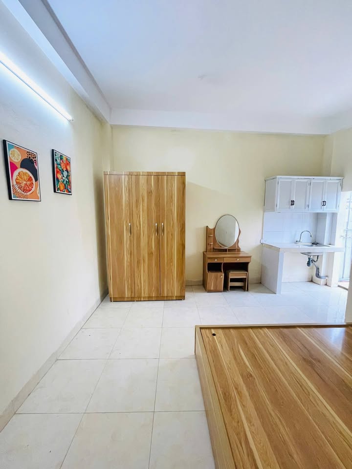 Phòng trọ Ngõ 48 Nguyễn Khánh Toàn, Cầu Giấy - Sẵn sàng vào ở!