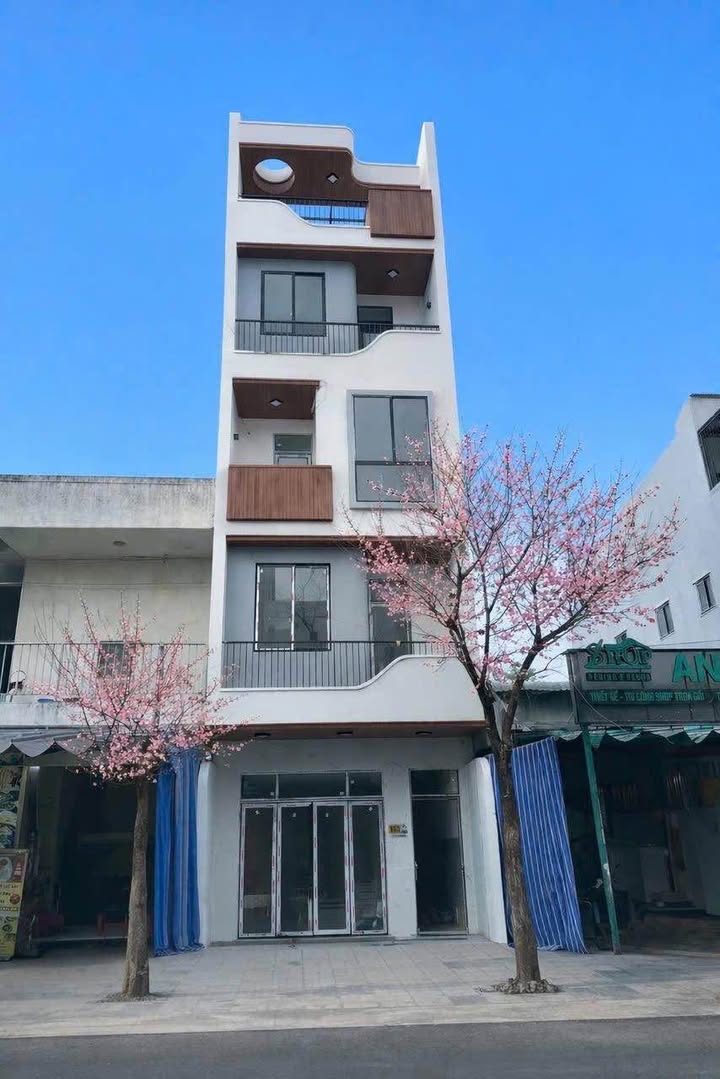 Thuê Tòa Nhà Mặt Tiền Hòa Cường Bắc - 10 Căn Hộ Full Nội Thất - Kinh Doanh Ngay!