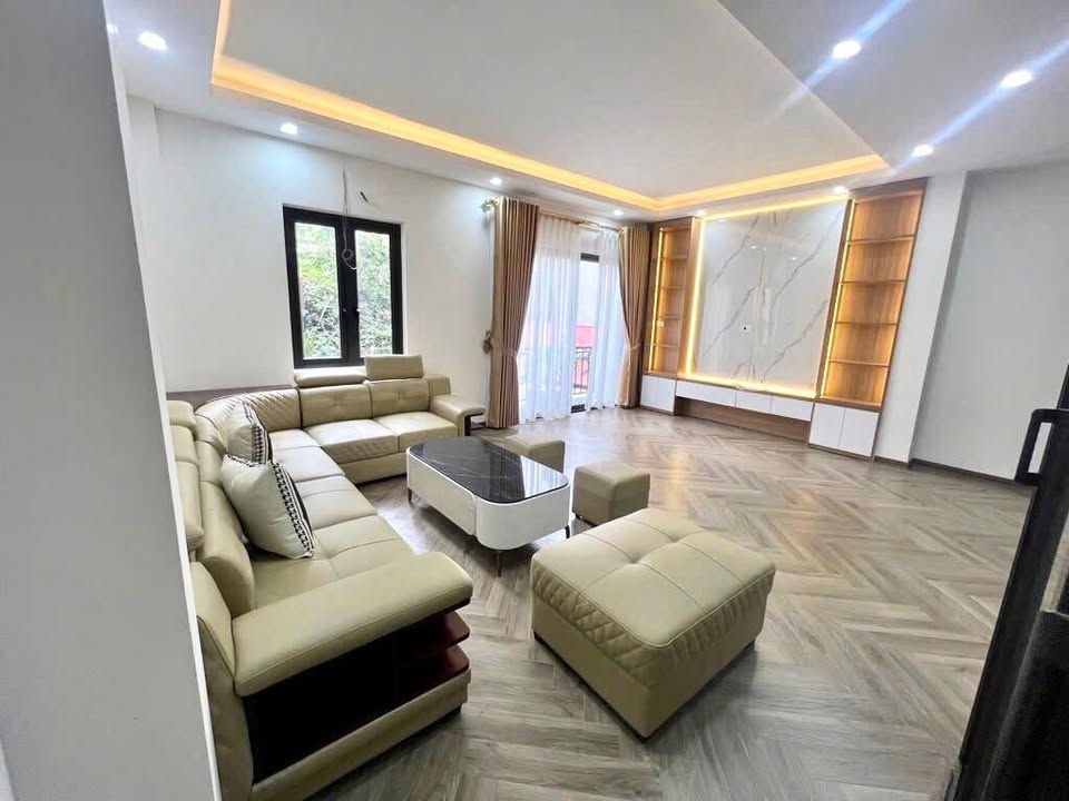 Nhà riêng Phố Ái Mộ Long Biên 45m² 11 tỷ - Sẵn sàng ở ngay!