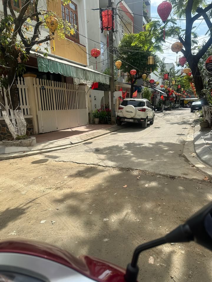 Bán nhà mặt tiền Lê Văn Long Hải Châu 72m² - Vị trí đắc địa kinh doanh ngay!