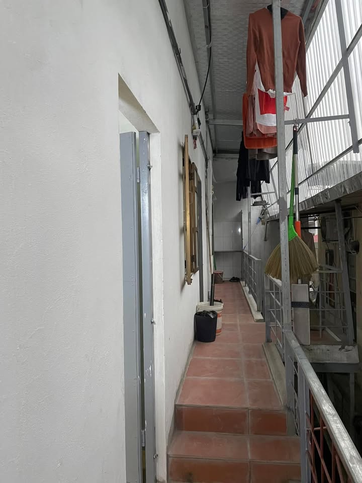 Phòng Trọ Lĩnh Nam 20m² - Sạch Sẽ, Tiện Nghi, Gần Chợ & Đại Học