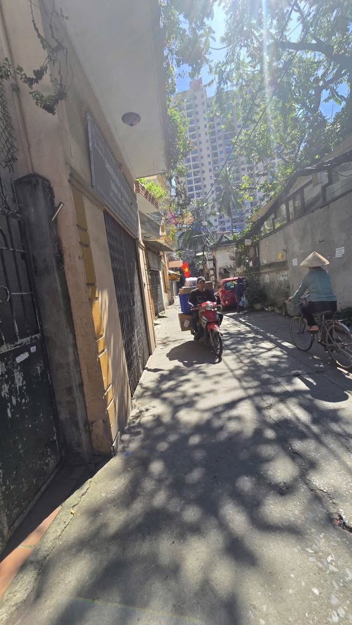 Nhà Riêng 41m² Định Công, Hoàng Mai - Lô Góc Ô Tô Vào Tận Nhà!