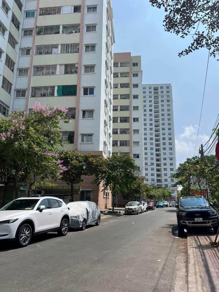 Nhà 90m² 2 Tầng Hẻm Xe Hơi 3.1 Tỷ, Bình Thạnh - Sổ Đỏ Riêng