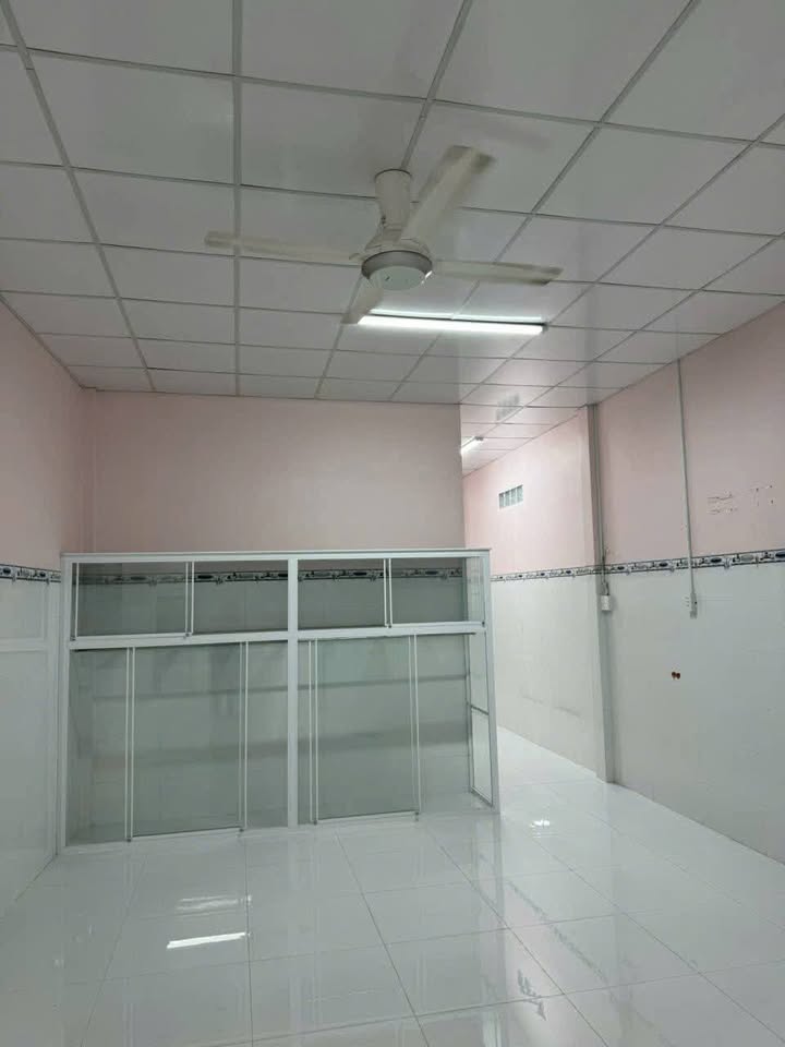 Thuê nhà Phường 8 TP Vĩnh Long 2PN giá 3.5 triệu - Sẵn sàng ở ngay!