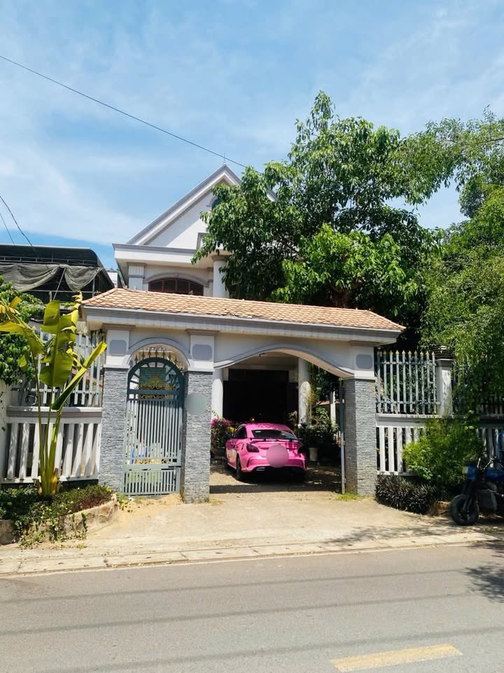 Nhà mặt tiền kinh doanh TT Long Thành, 396m², tặng full nội thất