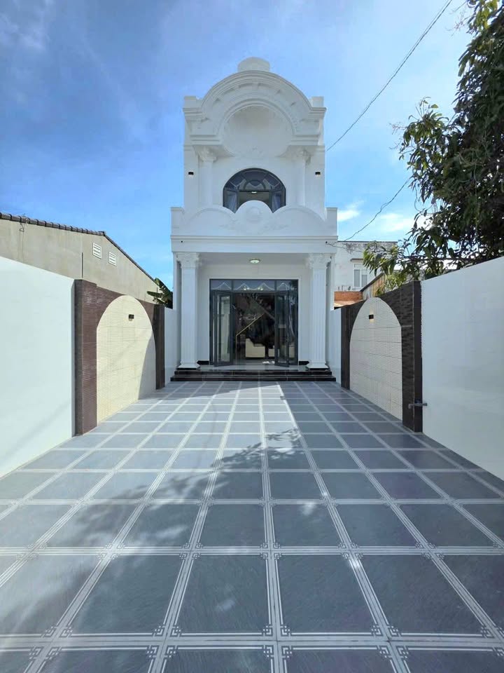 Nhà phố Bế Văn Đàn Tây Ninh 150m² - Mặt tiền kinh doanh đắc địa!