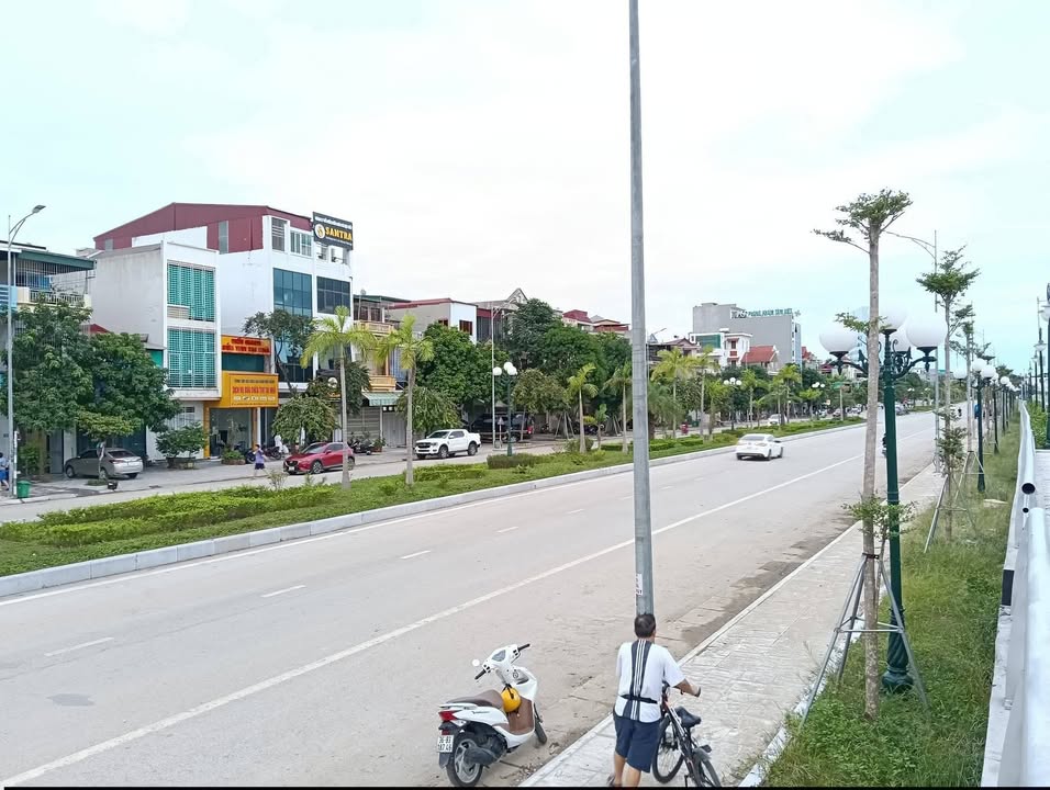 Nhà phố 60m² Lạc Long Quân Kéo Dài, Thanh Hóa - Mặt tiền kinh doanh!