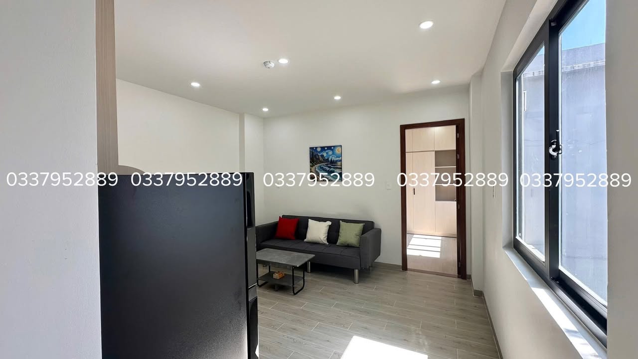 Căn hộ Đường Duy Tân, Đà Nẵng - Full nội thất cao cấp, ban công thoáng!