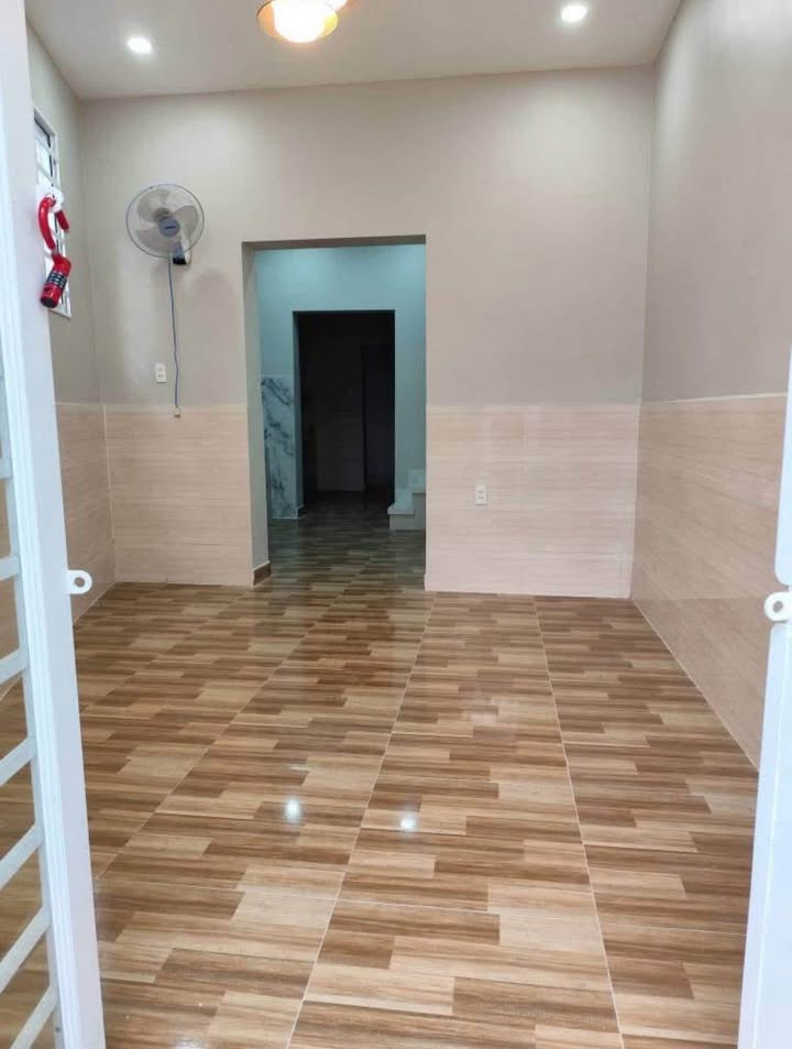 Nhà 3 Lầu Mặt Tiền Huỳnh Tấn Phát, Q7 - 70m² Giá 3.78 Tỷ