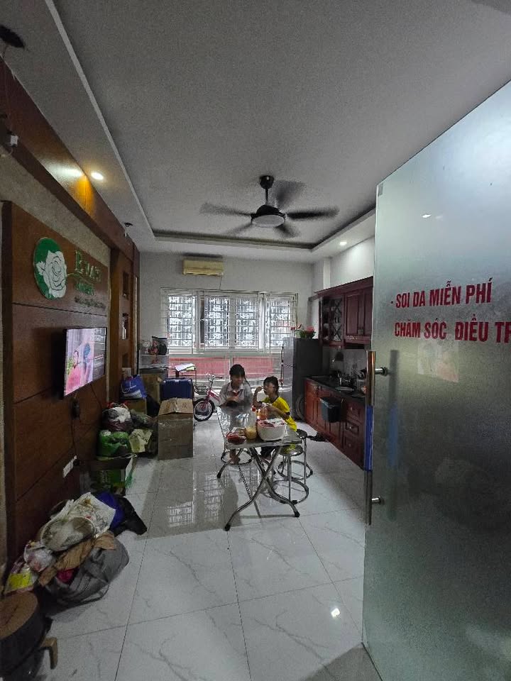 Nhà Phân Lô Phú Diễn, Bắc Từ Liêm 40m² - Ô tô vào tận nhà!