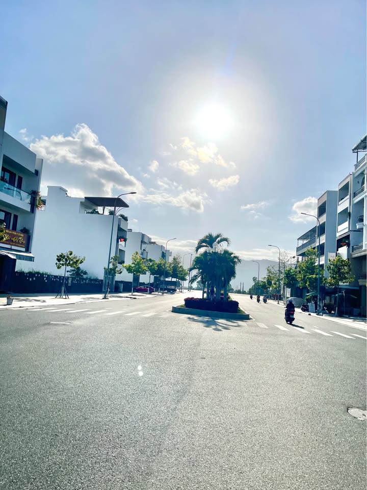 Đất VCN Phước Long 1 - Mặt Tiền Đường Số 22, 75.6m² Hướng Đông Nam - Giá 9 Tỷ