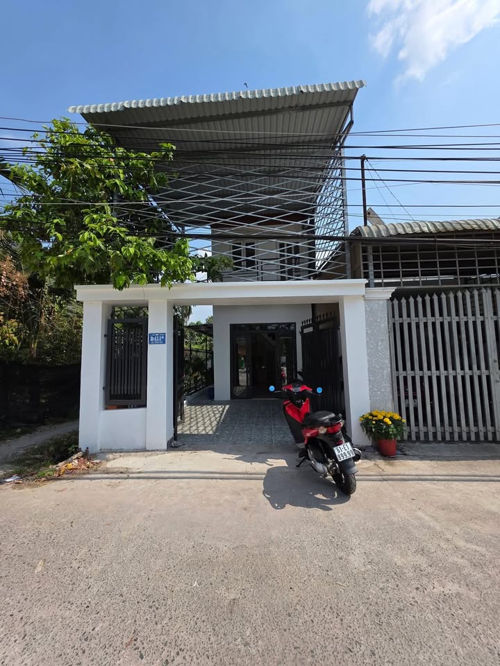 Nhà 2 Mặt Tiền Lái Thiêu, Thuận An - 120m², Ô Tô Tới Nơi, Kèm 3 Phòng Trọ