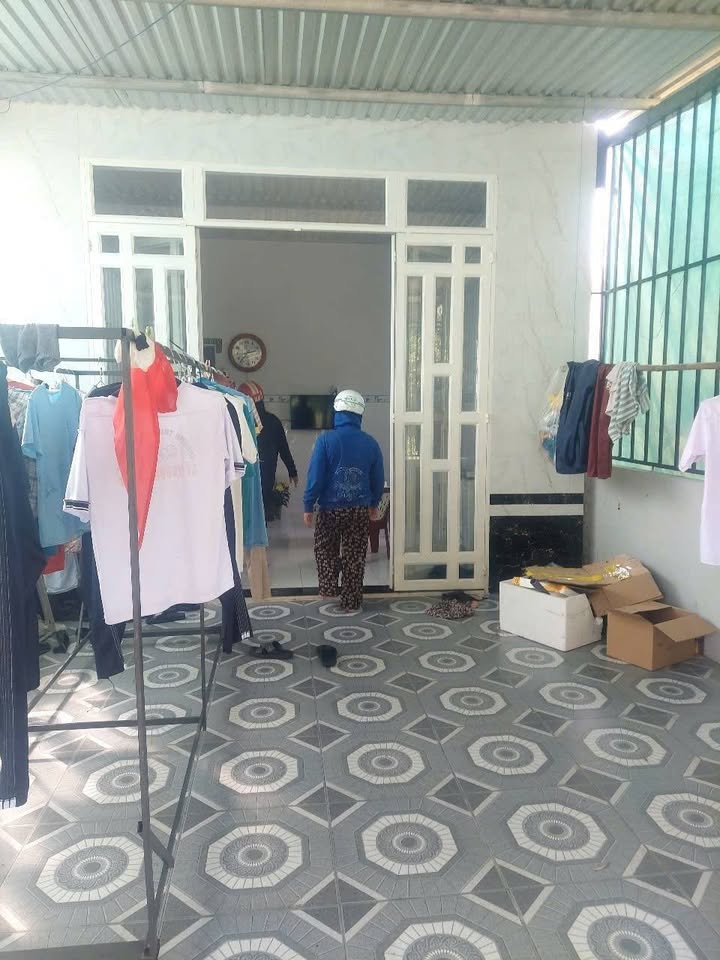 Bán nhà mặt tiền Sóc Vồ Kế Sách 134m² giá hơn 1 tỷ - Vị trí đẹp