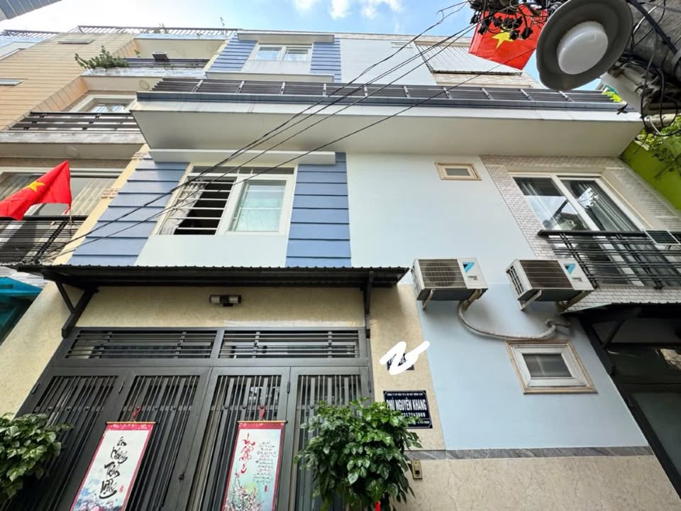 Nhà Thích Quảng Đức, Phú Nhuận - 9.2 Tỷ, 50m², 5PN, Sổ Hồng Hoàn Công