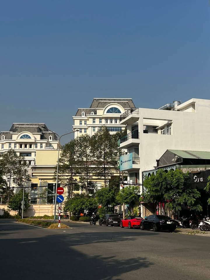 Bán Nhà Mặt Tiền Ngô Gia Tự Chánh Nghĩa 125m² - Vị Trí Đắc Địa