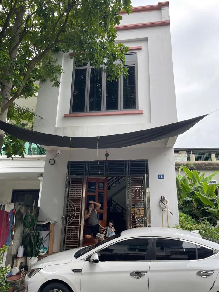 Nhà 76.5m² Nguyễn Tất Thành, Việt Trì - Giá 4 Tỷ, Sẵn Sàng Ở Ngay!