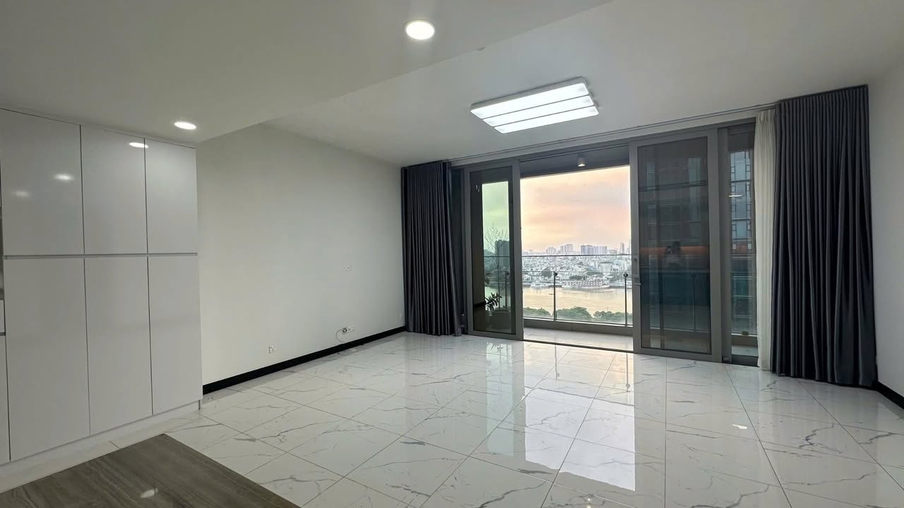 Căn hộ Empire City Thủ Thiêm 3PN giá 50 triệu - Bàn giao ngay!