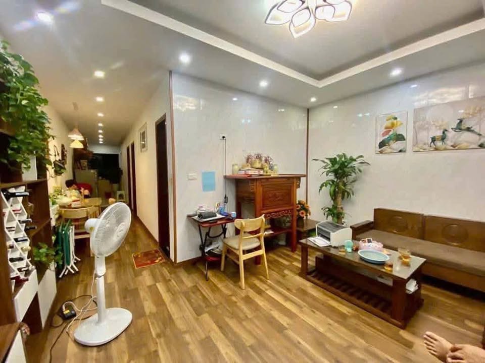 Căn hộ CT12C Kim Văn Kim Lũ 60m² giá 8 triệu - Tầng trung thoáng mát!