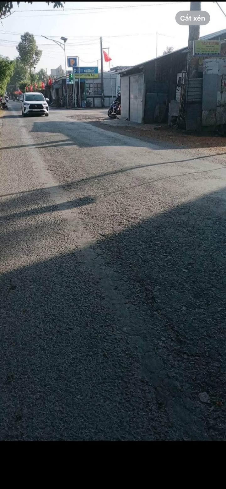 Nhà mặt tiền HL22 Mỏ Cày Nam 180m² giá 1.5 tỷ - Vị trí đắc địa