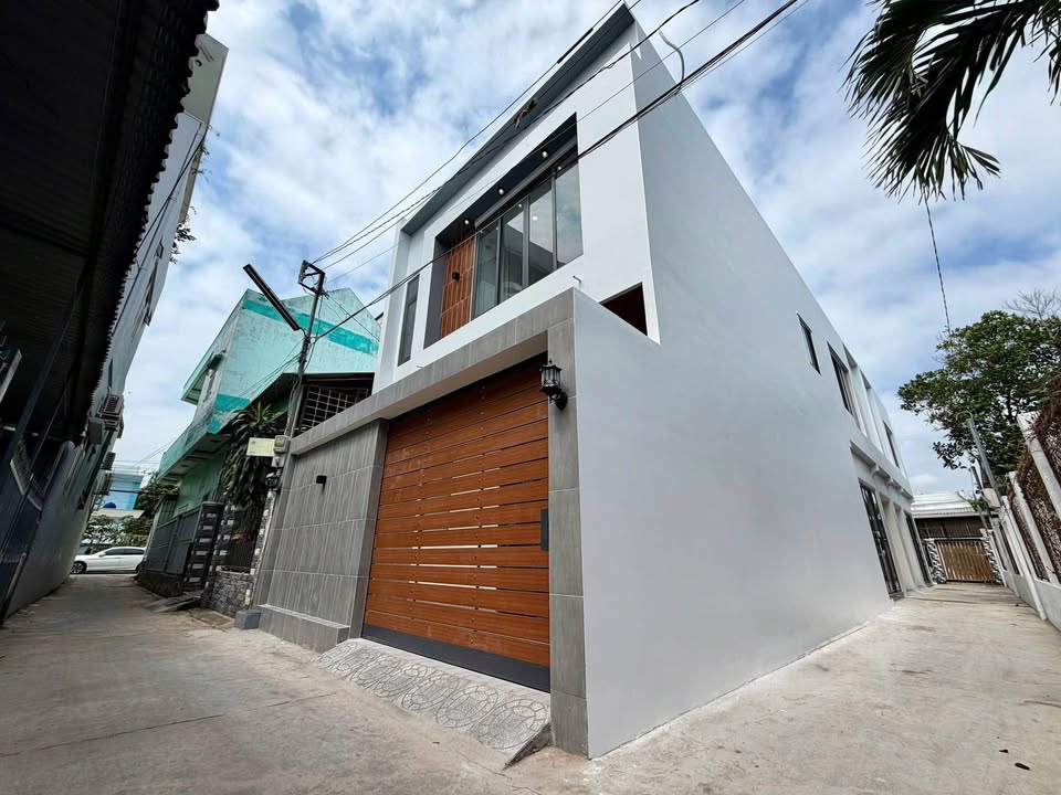 Nhà góc 2 tầng 75m² Trần Nhật Duật, Rạch Giá - Giá 2.25 Tỷ