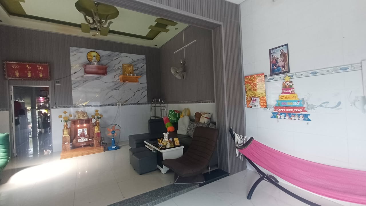 Bán nhà đường 30/04 Châu Đốc 75m² giá 2 tỷ - Sổ hồng hoàn công