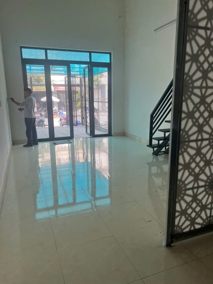 Nhà Phố Tân Đông Hiệp, Dĩ An 125m² giá 4.1 tỷ - Mặt tiền kinh doanh đắc địa