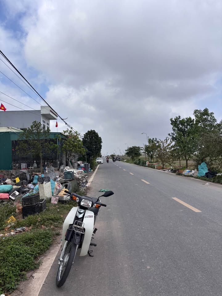 Đất nền Huyện Yên Mỹ, Hưng Yên 100m² - Tiềm năng tăng giá vượt trội!