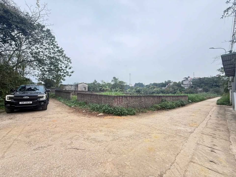 Đất nền Xuân Khanh Sơn Tây 280m² giá 3 tỷ - Sổ đỏ chính chủ sẵn sàng