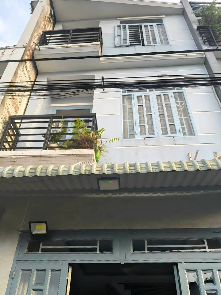 Nhà 3 Lầu MT 4m Nguyễn Thị Sáu, An Phú Đông, Q12 - 45m² Giá 2.9 Tỷ