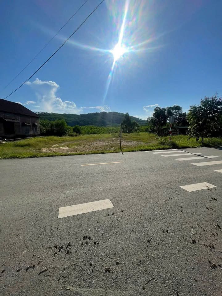 Đất nền Huế 240m² giá 600 triệu - Tiềm năng tăng giá vượt trội!