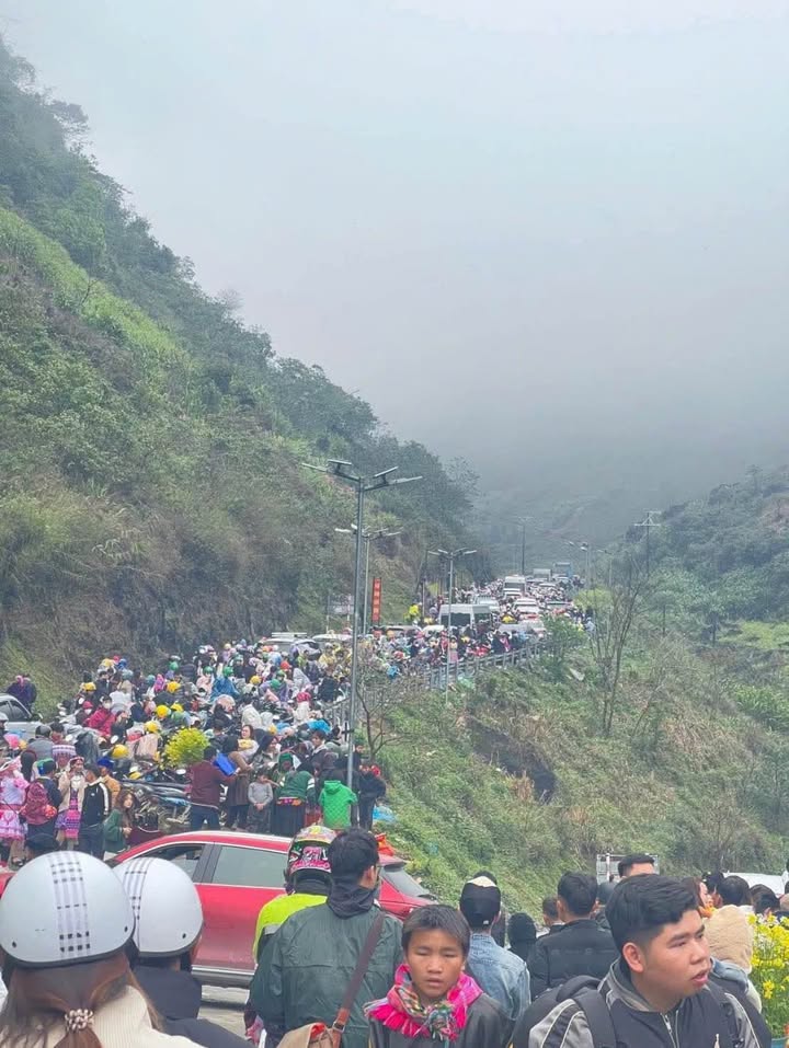 Đất nền MB 3220 Đông Thịnh 100m² giá 1.3 tỷ - Sổ đỏ chính chủ!