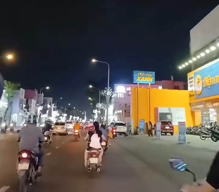 Nhà 5 Tầng Kinh Doanh Mặt Tiền Quang Trung, Gò Vấp - 60m²