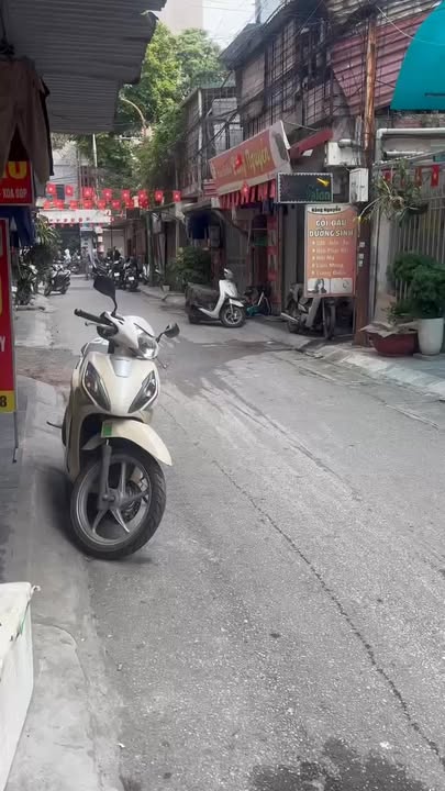 Chung cư A9 Nghĩa Tân 60m² - Vừa ở vừa kinh doanh - Giá 5.7 tỷ