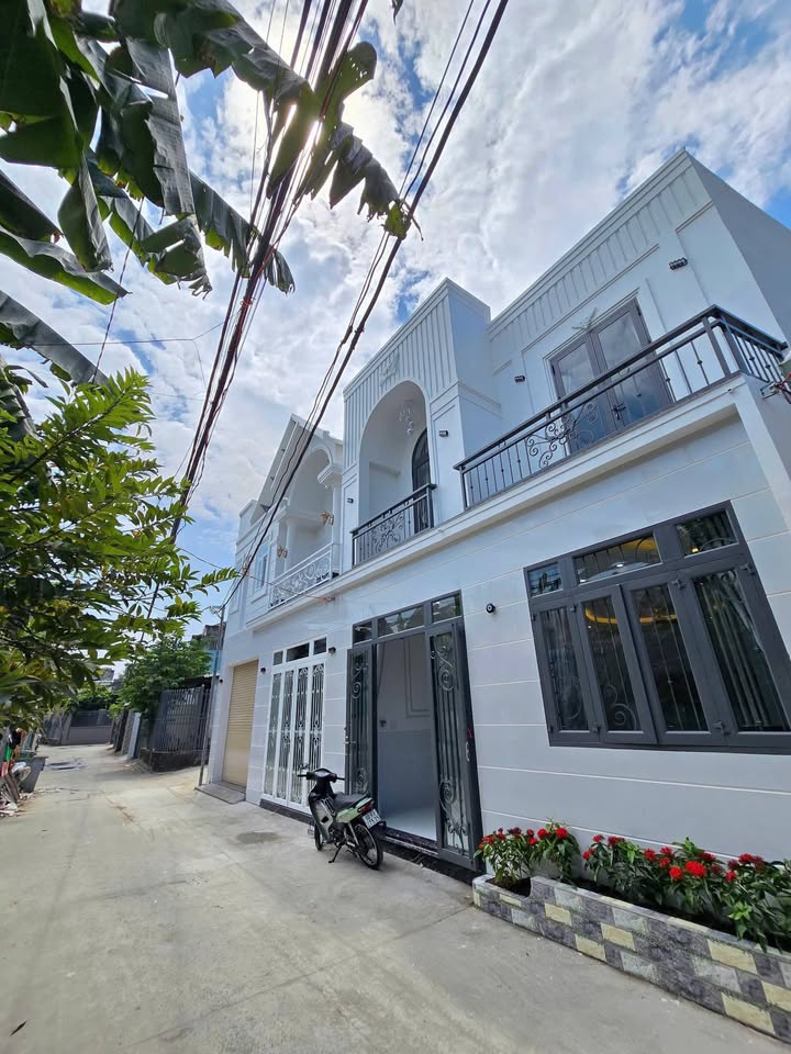 Nhà Phố Hố Nai, Biên Hòa 79m² - Vị Trí Đắc Địa, Sổ Hồng Sẵn Sàng!