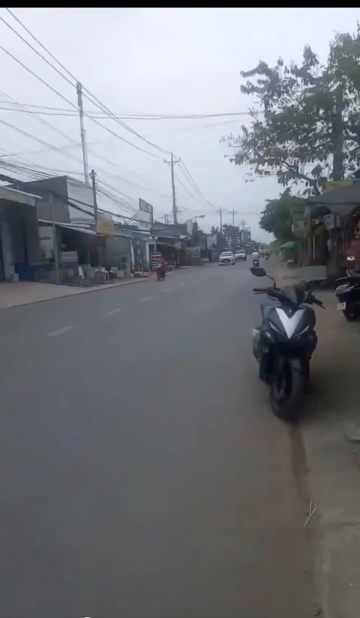 Nhà phố QL 57 Mỏ Cày Nam 260m² - Mặt tiền kinh doanh đắc địa