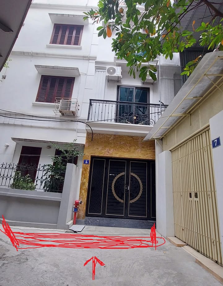 Tòa Nhà CCMN 79 Cầu Giấy 97m² - Dòng Tiền 120 Triệu/Tháng