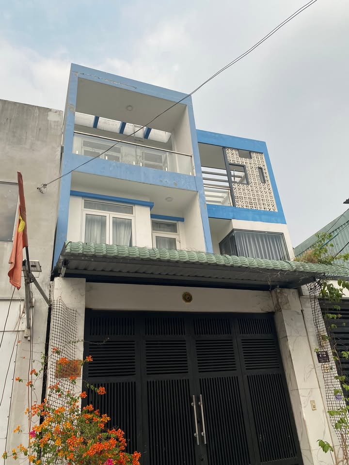 Bán Đất Tặng Nhà 2 Tầng Full Thổ Cư, Hẻm Xe Hơi Gò Vấp - 5 Tỷ