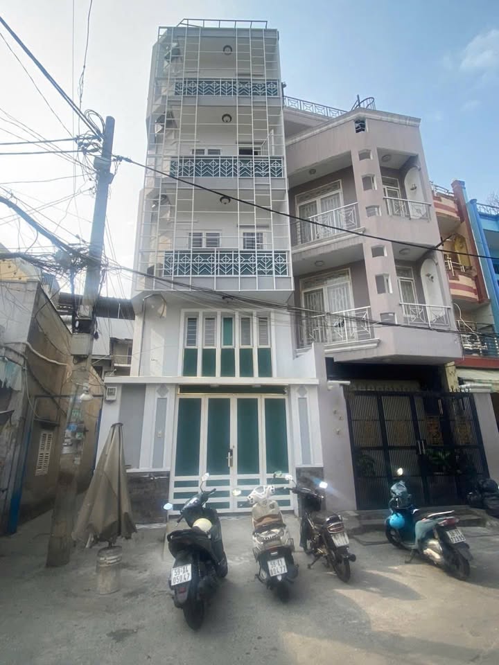 Nhà Lê Đại Hành Q11 62m² 5 Tầng - Ô tô vào tận nhà!
