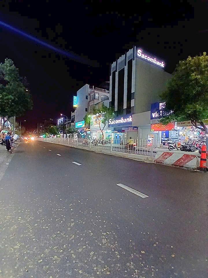 Nhà Phố Mặt Tiền Nguyễn Sơn, Tân Phú 81m² - Kinh doanh Đa ngành nghề!