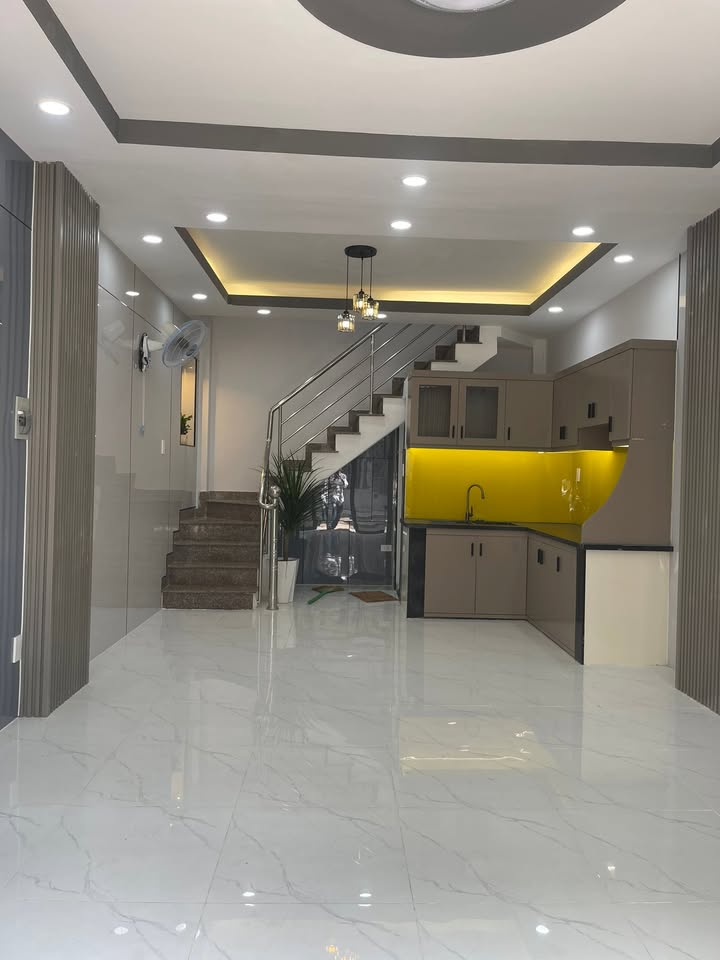 Nhà riêng Bình Tân 32m² 3.99 tỷ - Ô tô vào tận nhà, kinh doanh đỉnh!