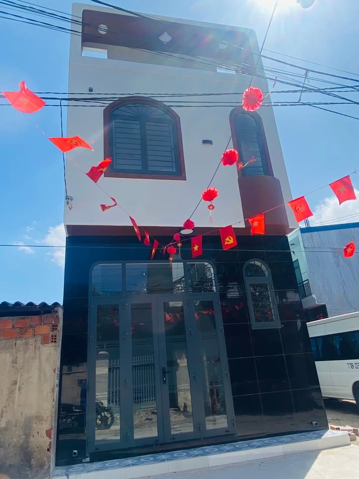 Nhà Âu Cơ Quy Nhơn 41.6m² - 1.4 Tỷ, Sổ Hồng, Oto Vào Nhà