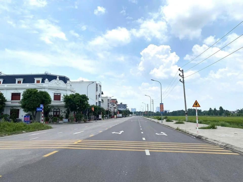 Đất nền T.trấn Vôi, Lạng Giang 180m² - Vị trí vàng, giá đầu tư