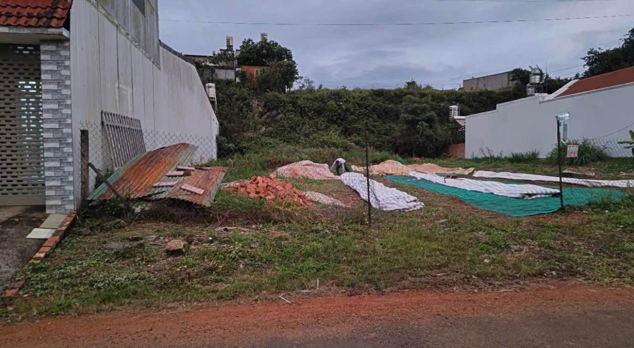 Nhà phố mặt tiền Mạc Đĩnh Chi, Bảo Lộc 280m² giá 2.6 tỷ - Đầu tư sinh lời!