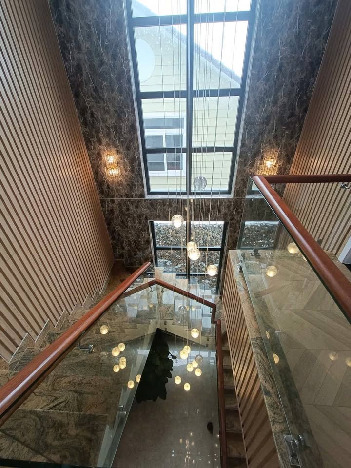 Nhà 215m² P2 Huỳnh Thúc Kháng, Bảo Lộc - Full Nội Thất, Điện Thông Minh