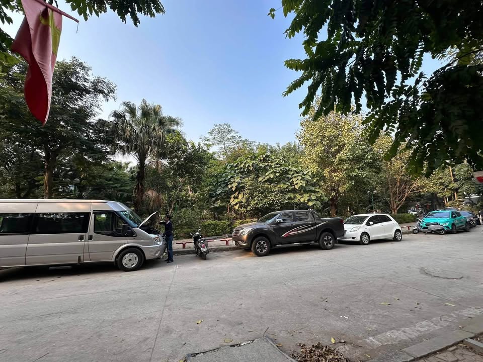 Bán đất Trần Quang Diệu Đống Đa 335m² 83.5 tỷ - Vị trí đắc địa lô góc