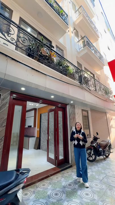 Nhà Nguyễn Lam 30m² Long Biên - Ô tô vào tận nhà, pháp lý sạch!