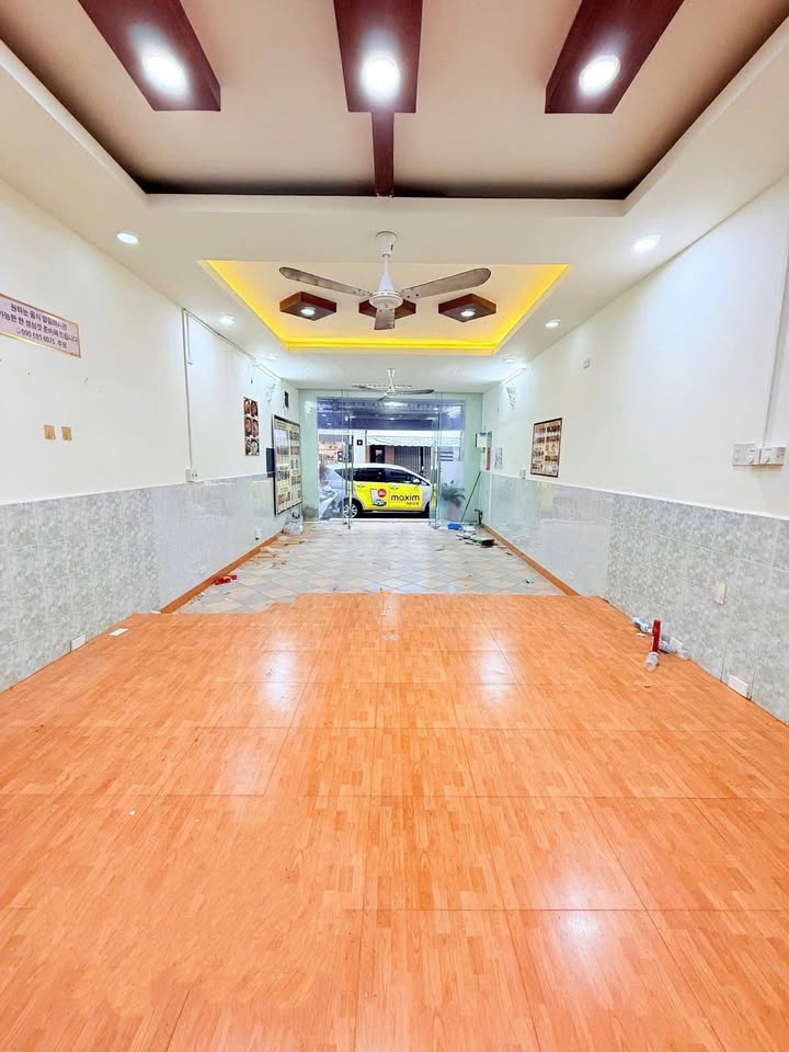 Nhà nguyên căn Khu phố Hàn Nha Trang 110m² - Mặt tiền kinh doanh 30 triệu/tháng