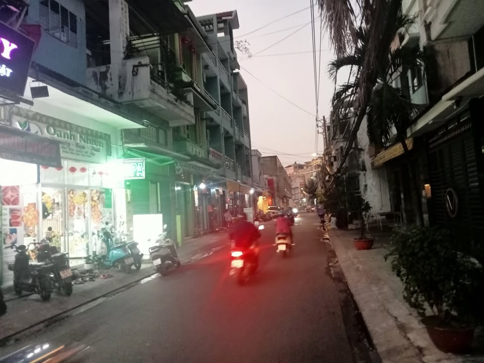 Nhà Phố Bùi Thị Xuân 103m² - Mặt tiền kinh doanh đắc địa!